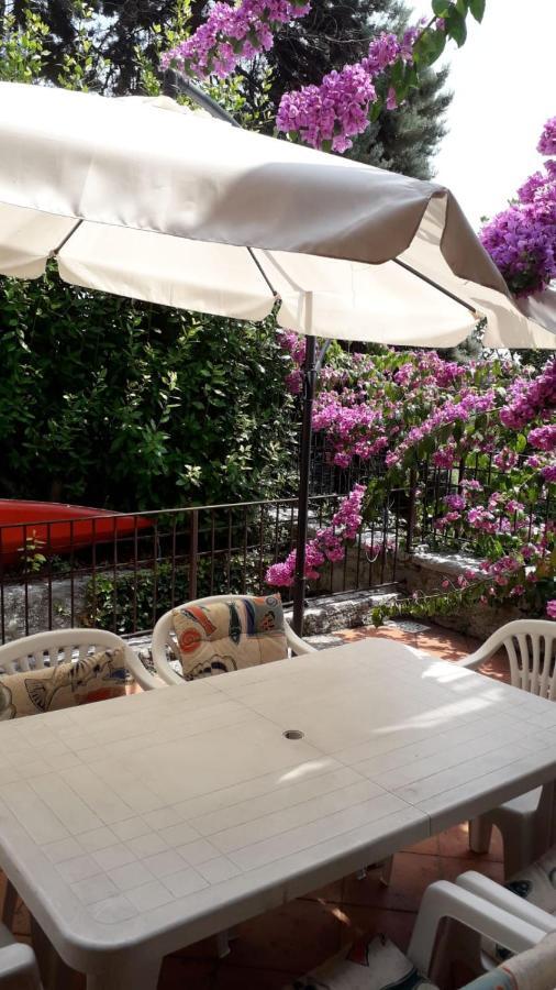 Holiday House Camillina Salò Exterior foto